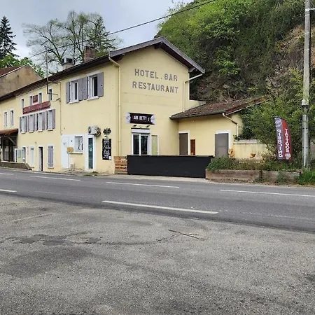 Refait Dans Ancien Restaurant 公寓 *